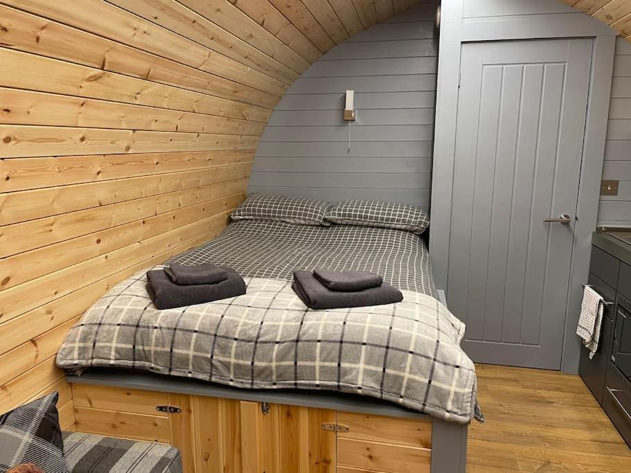 Apartamento Bonny Wee Snug - Pod In Spean Bridge Exterior foto