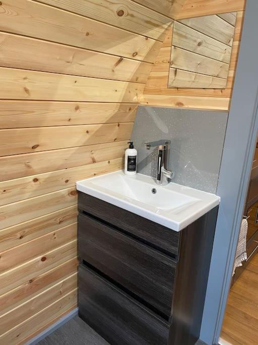 Apartamento Bonny Wee Snug - Pod In Spean Bridge Exterior foto