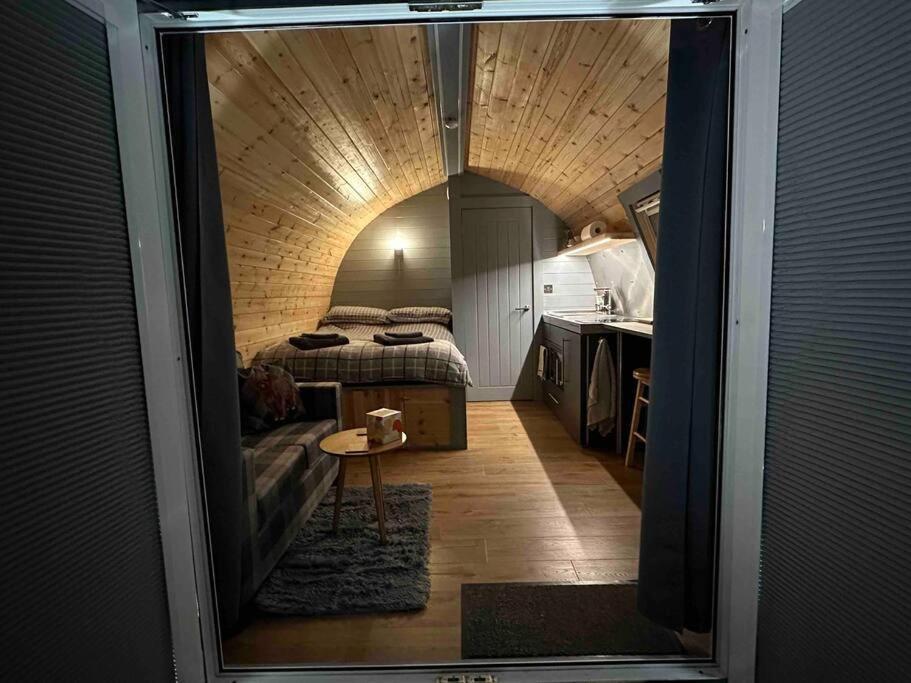 Apartamento Bonny Wee Snug - Pod In Spean Bridge Exterior foto